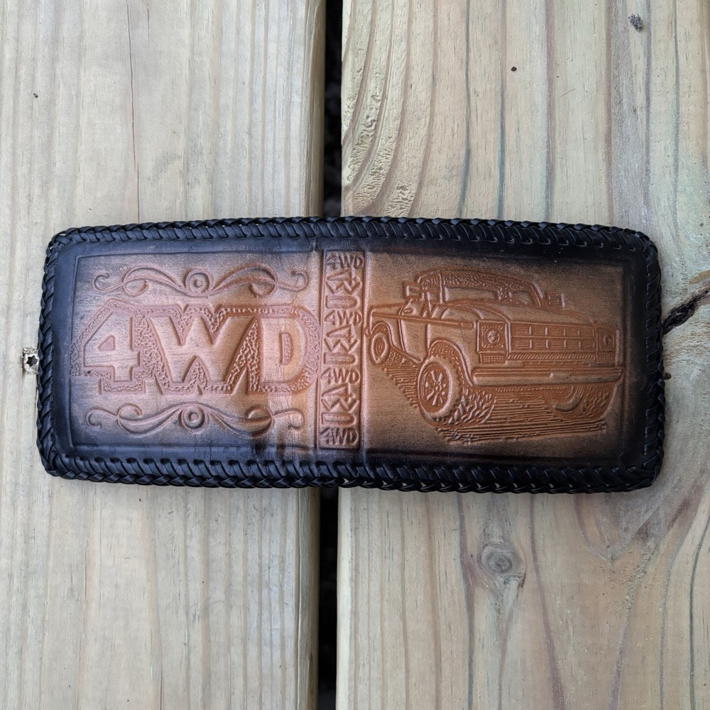 4WD Truck Leather Wallet USA Scene Handmade Whipstitch Bi Fold USA Made New